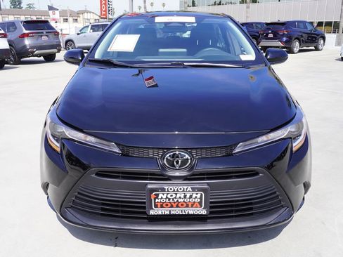 Certified 2025 Toyota Corolla LE image 3