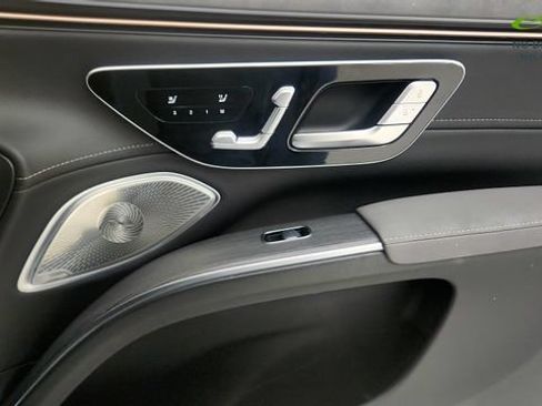 Used 2023 Mercedes-Benz EQS 580 4MATIC SUV image 38