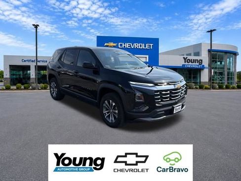 Used 2026 Chevrolet Equinox LT w/ Convenience Package II AWD/4WD image 1