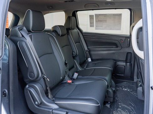 New 2026 Honda Odyssey Elite image 16