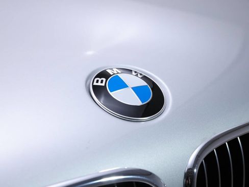 Used 2002 BMW M5 image 18