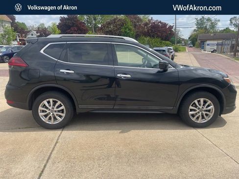 Used 2020 Nissan Rogue SV AWD/4WD image 1