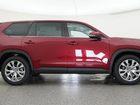 New 2026 Toyota Grand Highlander FWD image 27