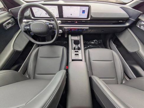 New 2025 Hyundai Ioniq 6 Limited image 3