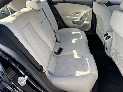 Used 2022 Mercedes-Benz A 220 image 8