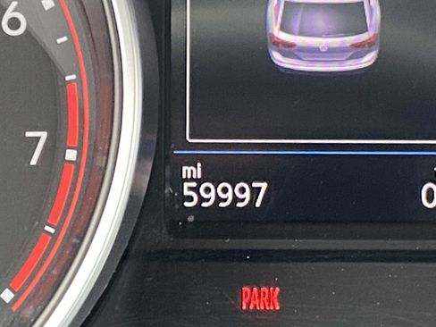 Used 2021 Volkswagen Tiguan S image 27