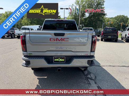 Used 2024 GMC Sierra 2500 AT4 w/ AT4 Preferred Package AWD/4WD image 6