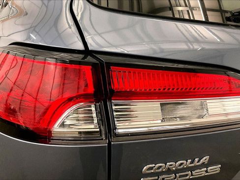Used 2023 Toyota Corolla Cross LE image 28