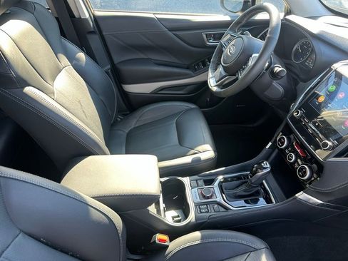 Used 2024 Subaru Forester Limited image 17