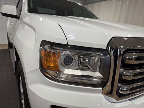 Used 2016 GMC Canyon SLE image 13