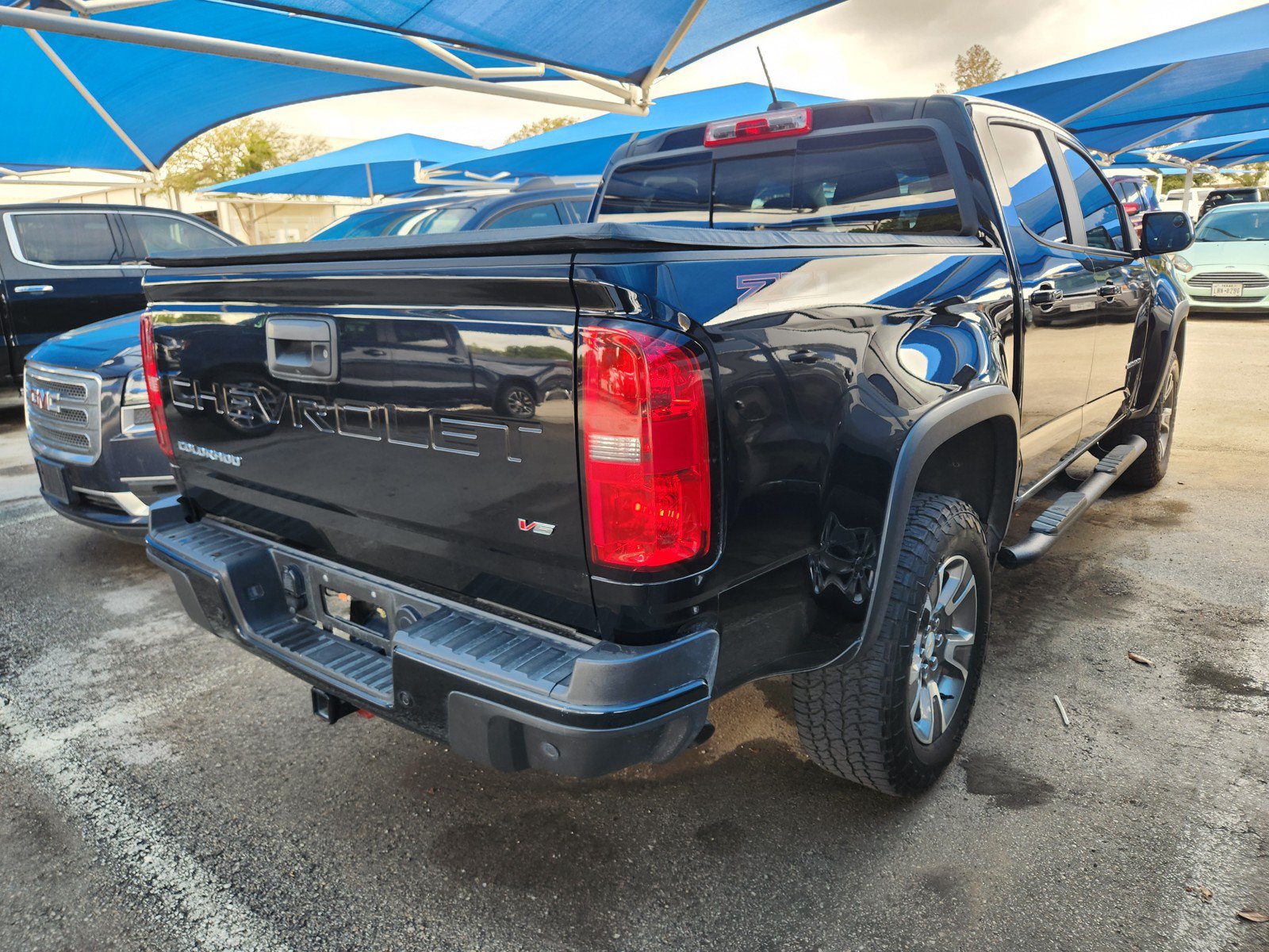 Used 2021 Chevrolet Colorado Z71 w/ Safety Package AWD/4WD image 4