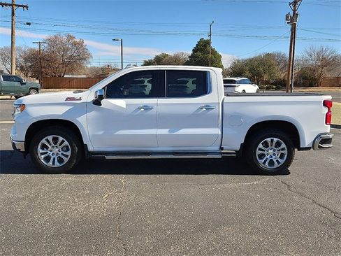 Certified 2022 Chevrolet Silverado 1500 LTZ w/ Z71 Off-Road Package image 2