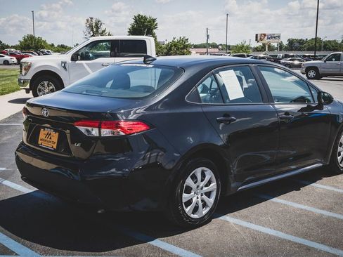 Used 2021 Toyota Corolla LE FWD image 10