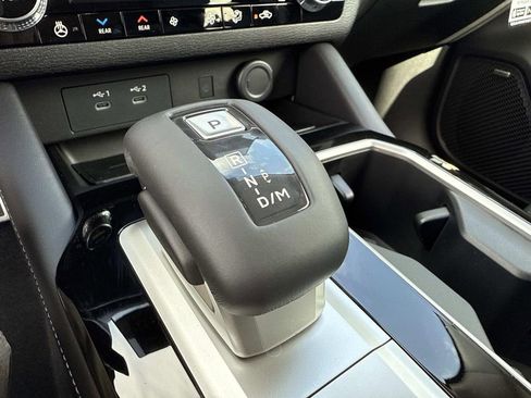 New 2026 Mitsubishi Outlander SEL image 31