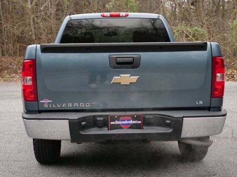 Used 2009 Chevrolet Silverado 1500 W/T w/ LS Package image 15