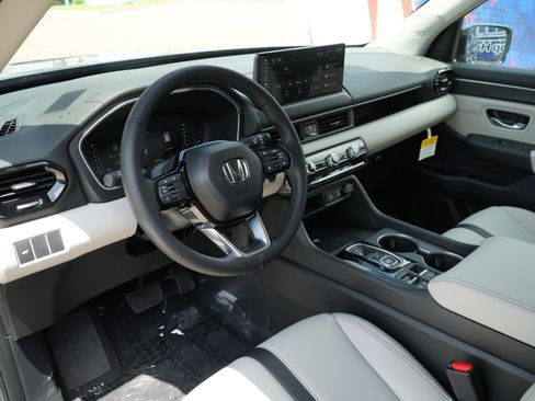 New 2026 Honda Pilot image 15