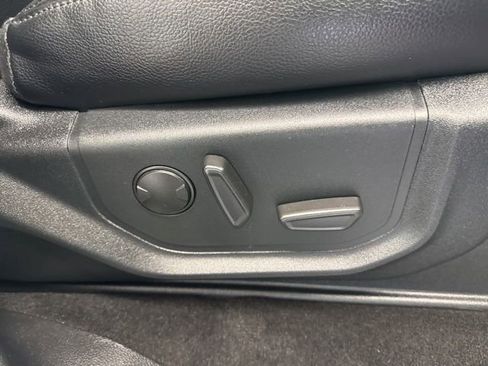 Used 2020 Ford Expedition XLT w/ Equipment Group 202A AWD/4WD image 15
