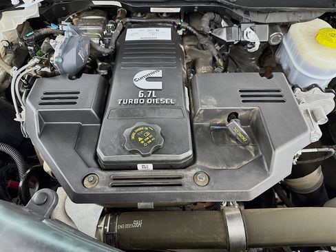 Used 2023 RAM 3500 Tradesman image 53