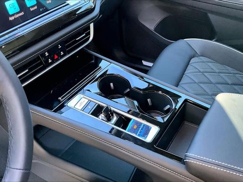 New 2026 Volkswagen Atlas SEL Premium R-Line image 7