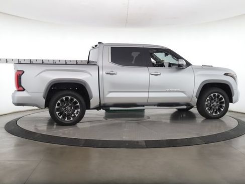 Used 2023 Toyota Tundra Limited AWD/4WD image 6