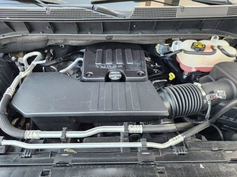 Used 2023 Chevrolet Silverado 1500 Custom image 29