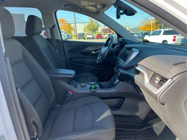 Used 2023 GMC Terrain SLE w/ Driver Convenience Package FWD image 11