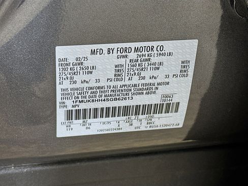 Used 2025 Ford Explorer Platinum w/ LUX Leather Package image 12