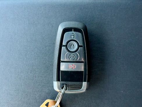 Used 2022 Ford Bronco Wildtrak AWD/4WD image 32