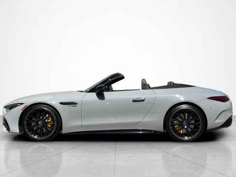 Used 2022 Mercedes-Benz SL 63 AMG 4MATIC image 2