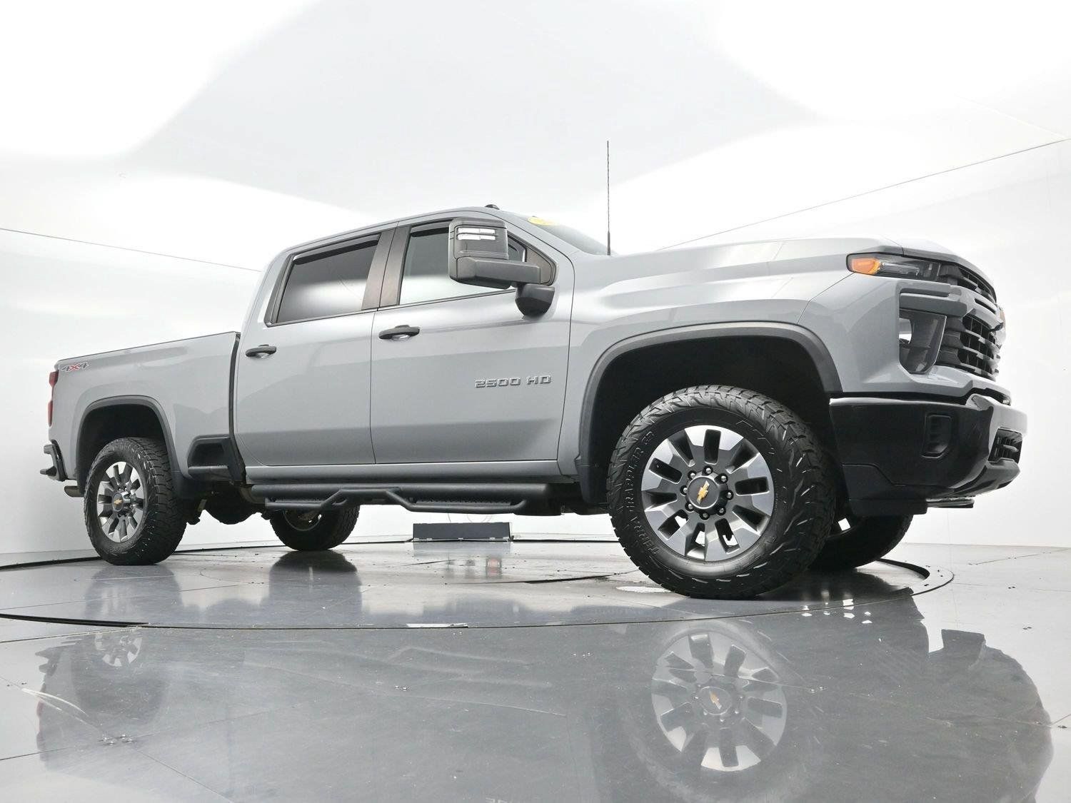 Used 2024 Chevrolet Silverado 2500 Custom w/ Custom Convenience Package AWD/4WD image 43