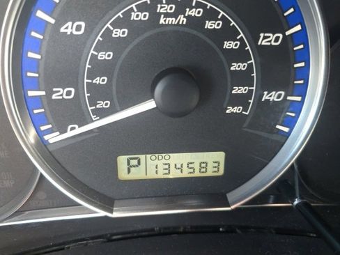 Used 2010 Subaru Forester 2.5X Limited image 5