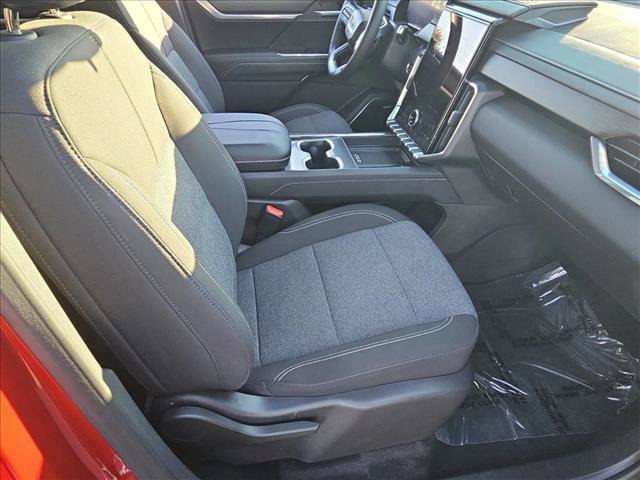 Used 2025 GMC Acadia Elevation FWD image 17