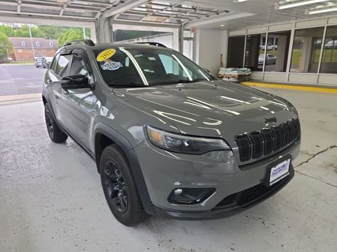 Used 2022 Jeep Cherokee Latitude w/ Trailer Tow Group AWD/4WD image 7