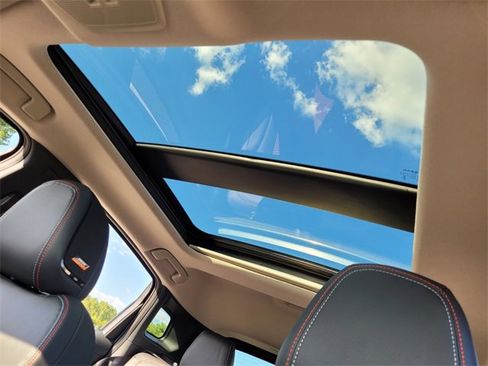 New 2026 Nissan Kicks SR w/ SR Premium Package image 9