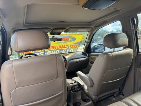 Used 2002 Toyota Sequoia Limited image 15