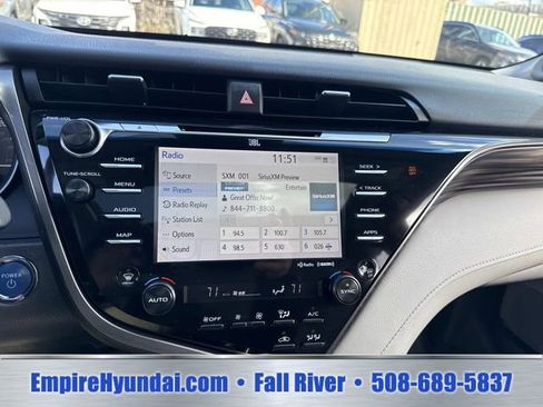 Used 2020 Toyota Camry XLE w/ Sunroof Package FWD image 22