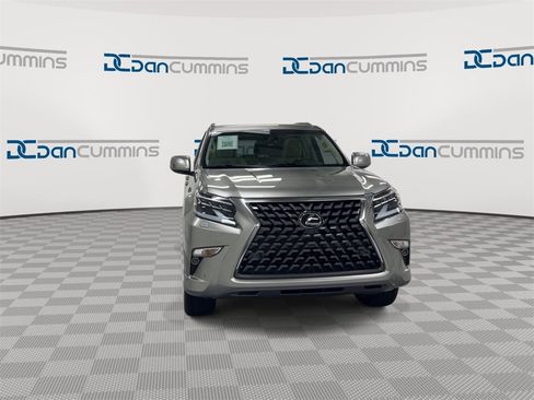 Used 2021 Lexus GX 460 Premium w/ Premium Package image 5