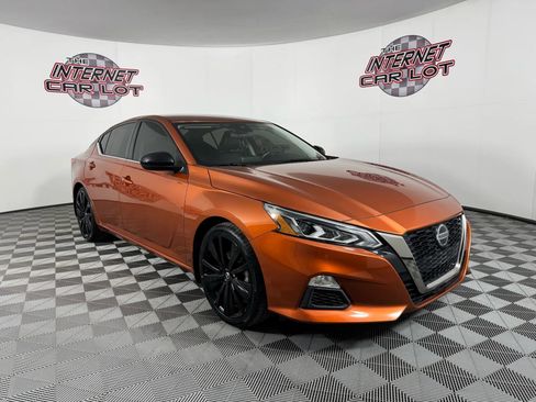 Used 2022 Nissan Altima 2.5 SR image 9