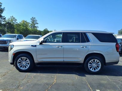 Used 2021 GMC Yukon SLT w/ SLT Luxury Package