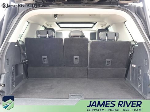 Used 2025 Ford Expedition Active AWD/4WD image 15
