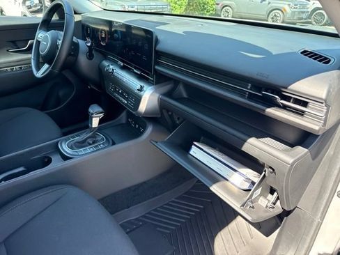 Used 2024 Hyundai Kona SEL AWD/4WD image 22