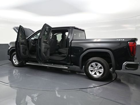 Used 2023 GMC Sierra 1500 SLE image 32