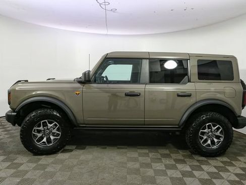 Used 2025 Ford Bronco Badlands AWD/4WD image 6