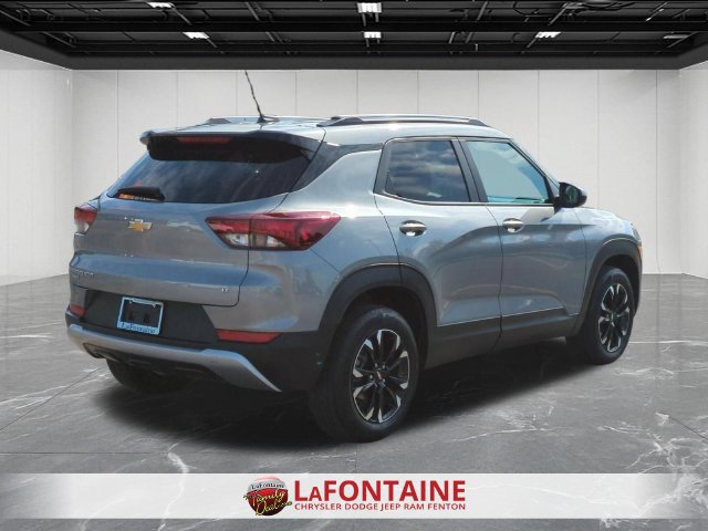 Used 2023 Chevrolet TrailBlazer LT w/ Convenience Package AWD/4WD image 5