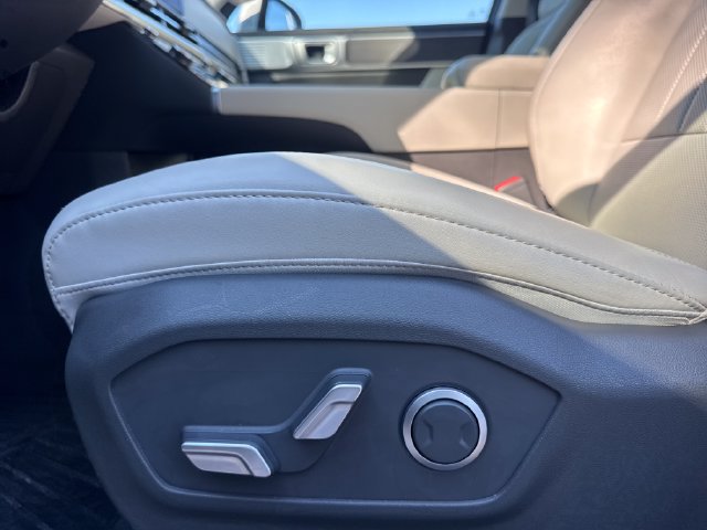 Used 2024 Hyundai Santa Fe SEL FWD image 15