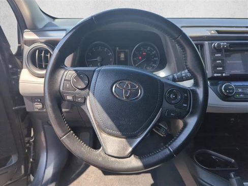 Used 2018 Toyota RAV4 XLE FWD image 21