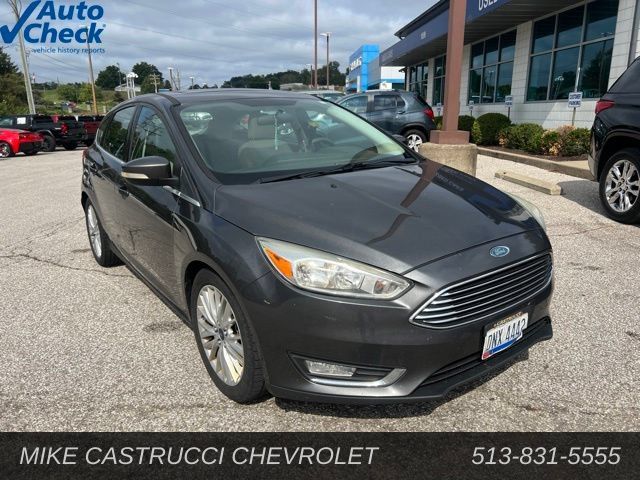 Used 2015 Ford Focus Titanium w/ Titanium Cold Weather Package FWD image 2