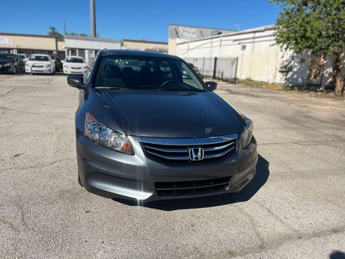 Used 2012 Honda Accord LX image 2