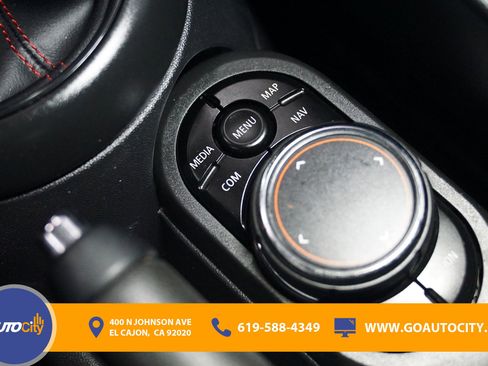 Used 2019 MINI Cooper S w/ Premium Package image 29