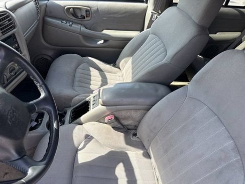 Used 2004 Chevrolet Blazer LS w/ Preferred Equipment Group AWD/4WD image 11